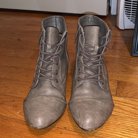 Light brown faux leather booties - Picture 2 of 7